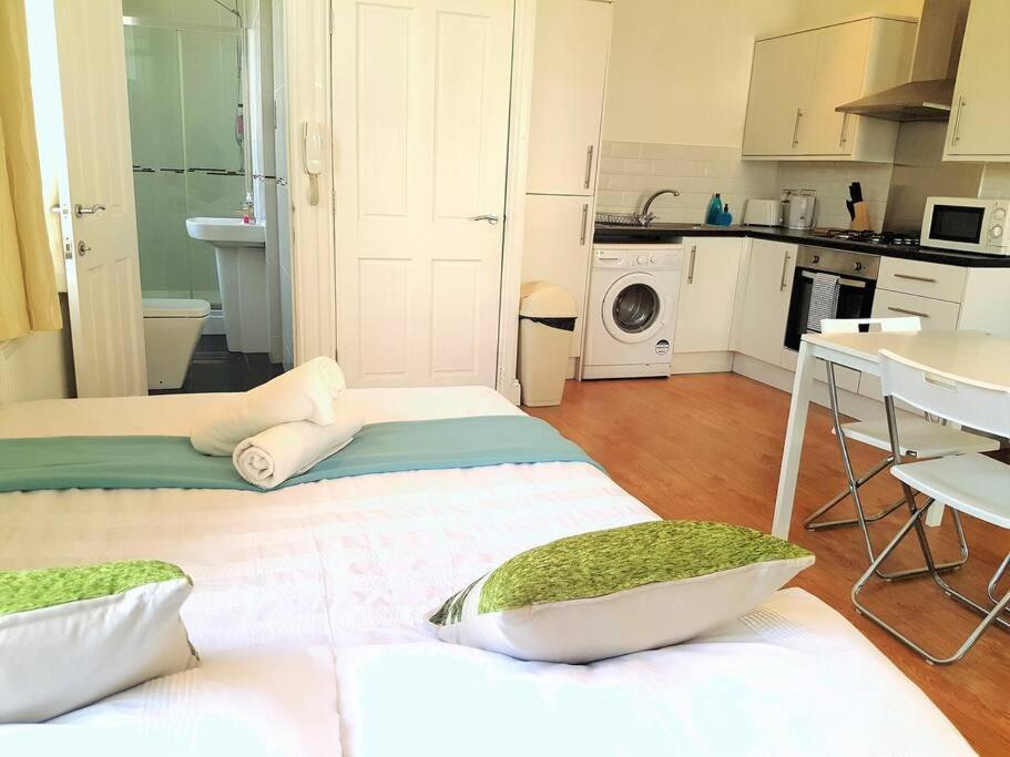 Excellent Studio Flat In London Exteriör bild