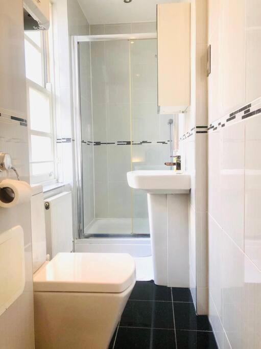 Excellent Studio Flat In London Exteriör bild